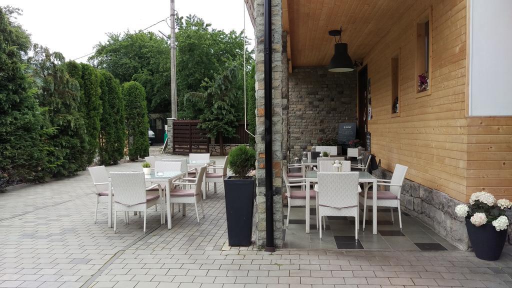 Pensiune Restaurant La Cassa Vişeu de Sus Exterior foto